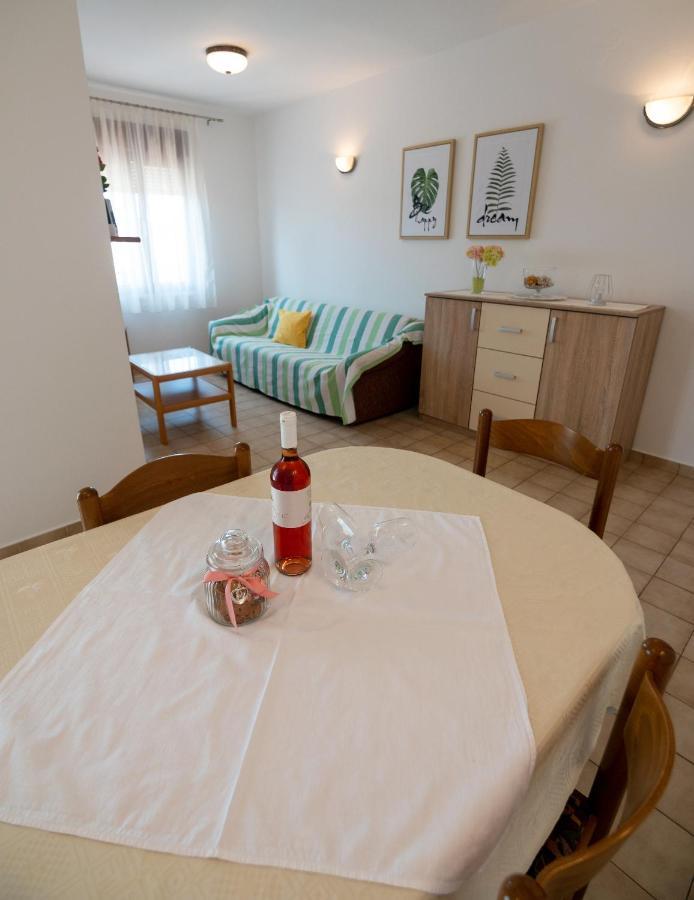 Apartments Dokovic Barbat na Rabu Exterior photo